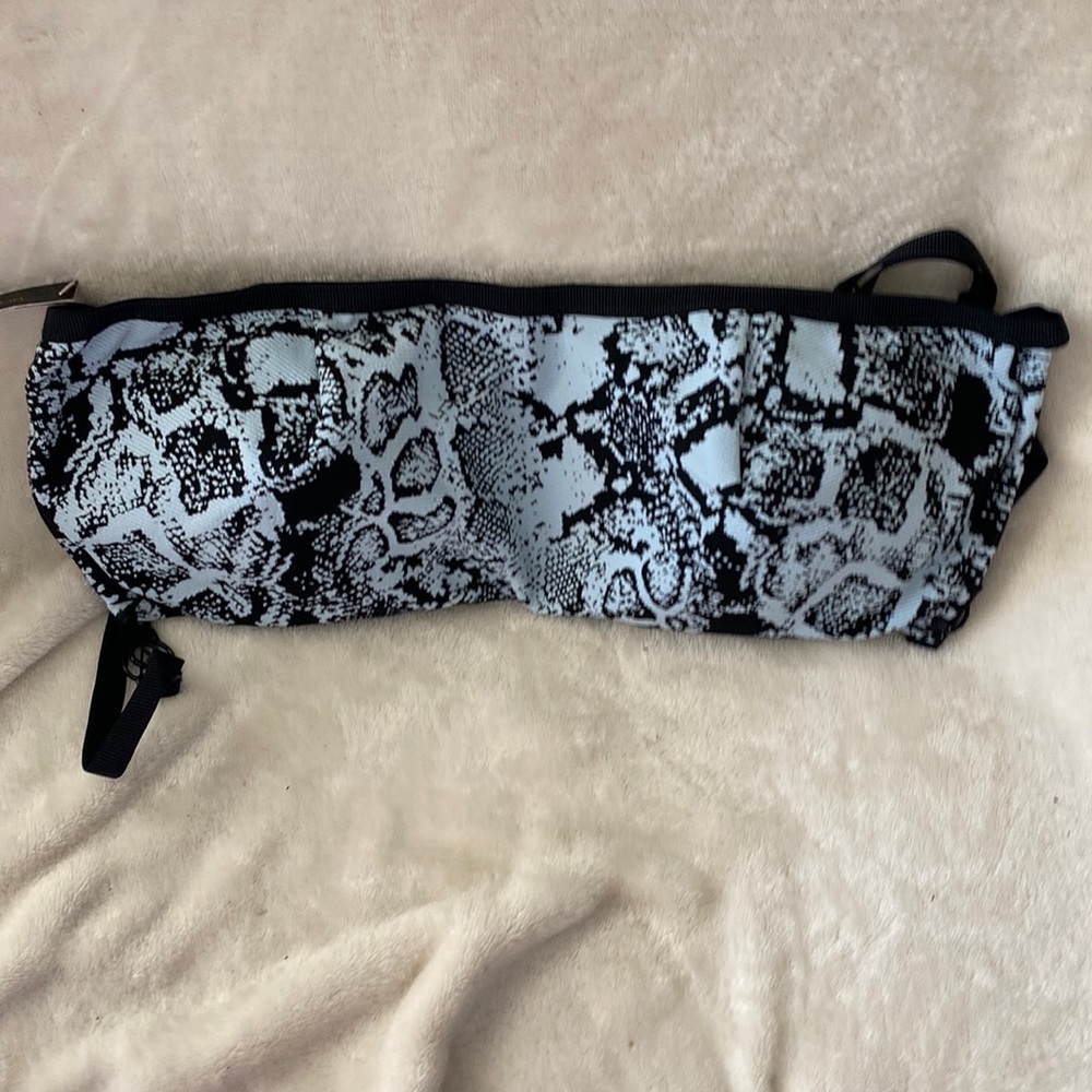 NWT Victoria’s Secret XL swim top